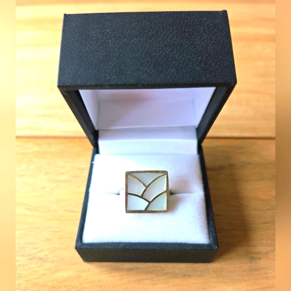 Silver & Mother of Pearl Inlay Geometric Ring, Size 9.5